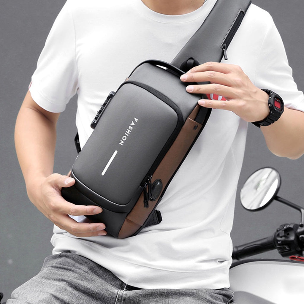Bolso Impermeable Anti robo con Puerto de Carga - imagen 1