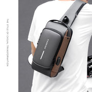 Bolso Impermeable Anti robo con Puerto de Carga miniatura 2
